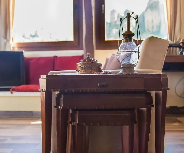 Tasos House カランバカ